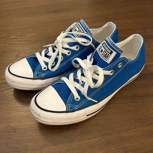 Women’s Blue Converse Sneakers